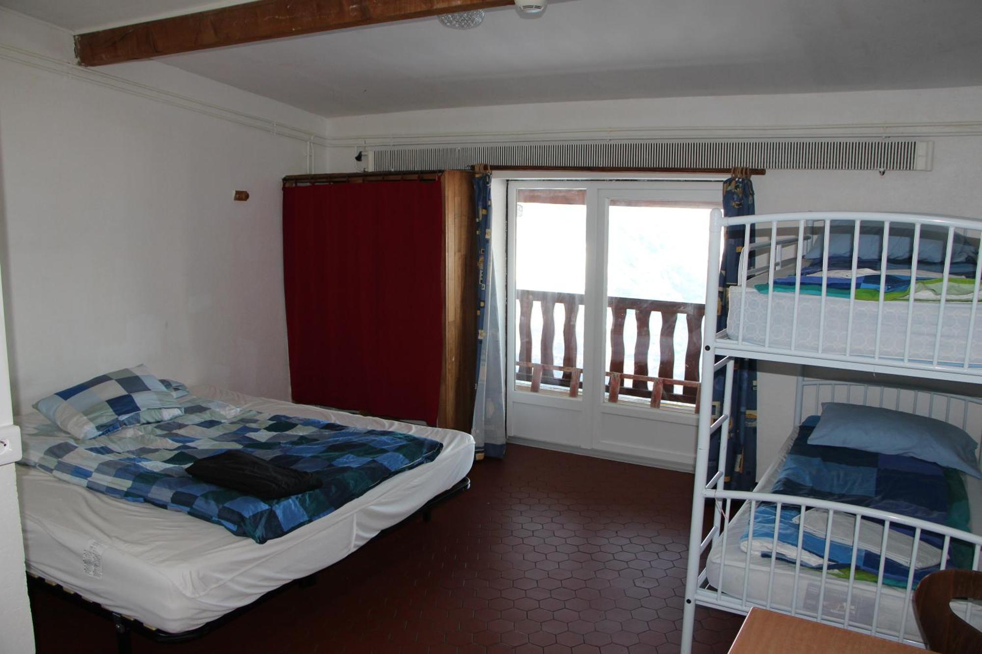 Le Pourquoi Pas Hostel Saint-Lary-Soulan Ngoại thất bức ảnh