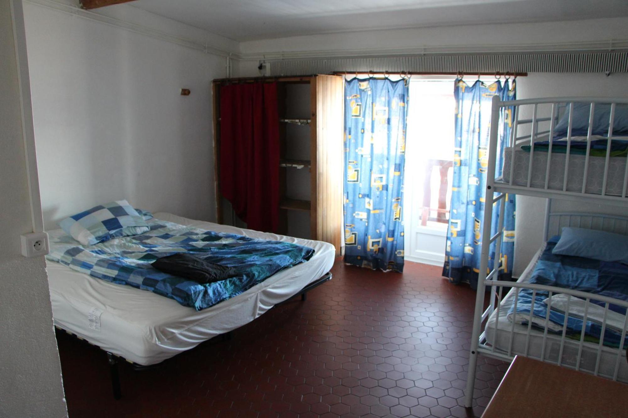 Le Pourquoi Pas Hostel Saint-Lary-Soulan Ngoại thất bức ảnh